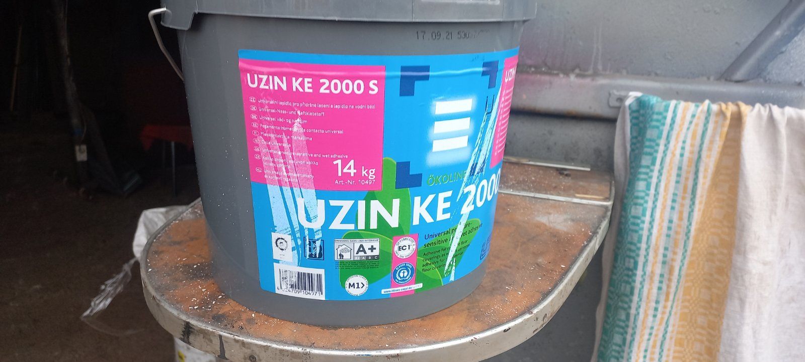 Продам клей UZIN KE 2000 S NEU ( 14 KG )