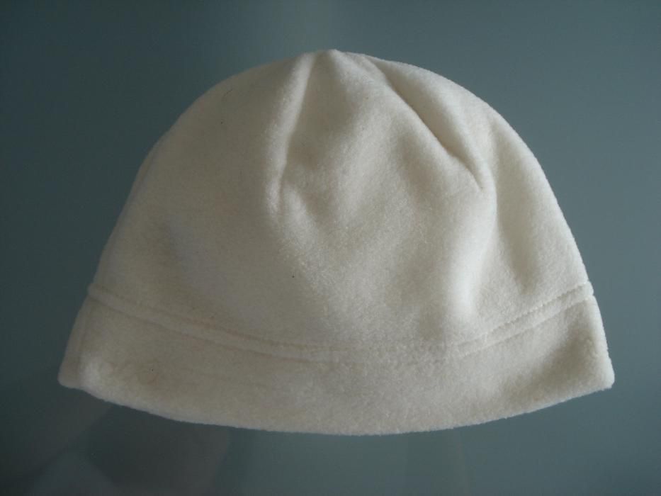 Gorro branco_Decathon (novo e sem uso)