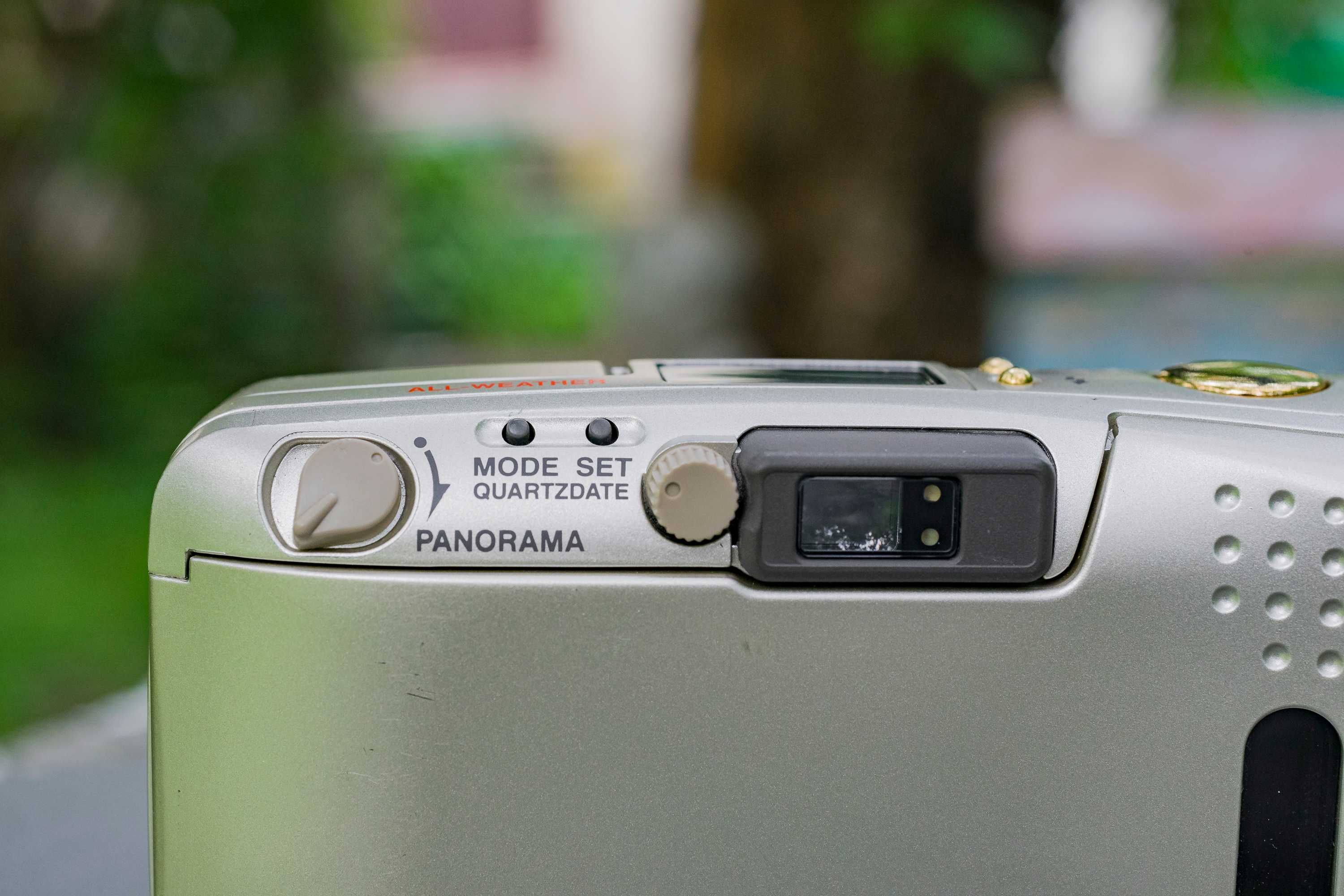 Olympus uMJU Zoom 115 Deluxe Gold aparat analogowy małpka futerał