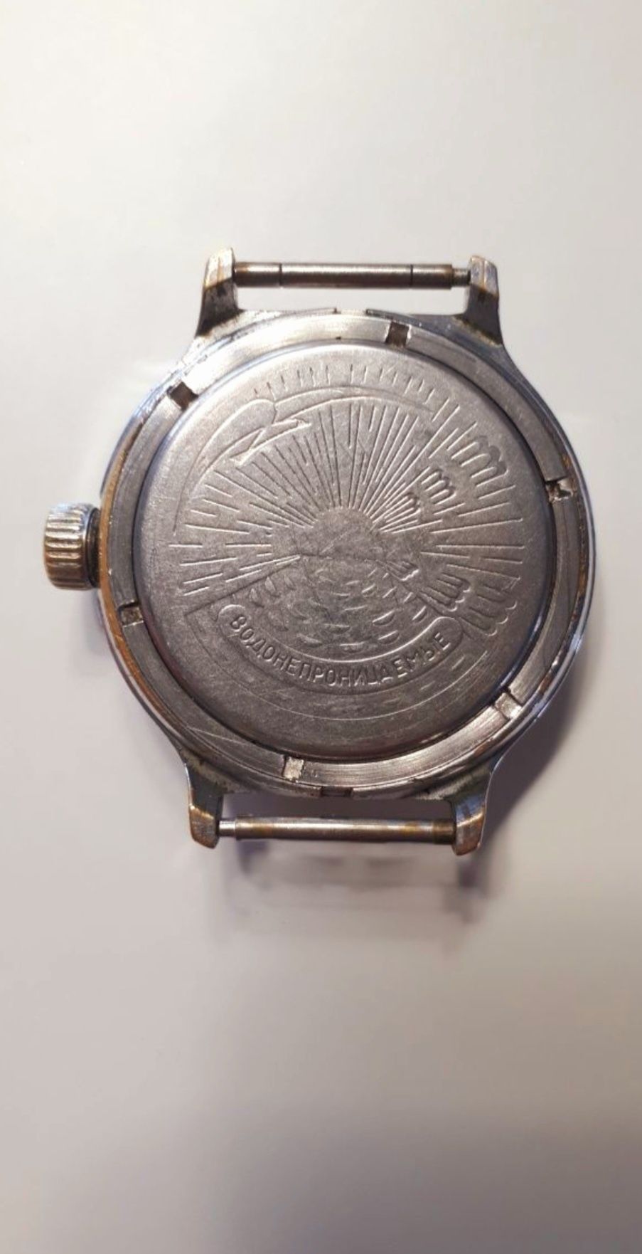 Dwa zegarki Wostock,zakręcana koronka