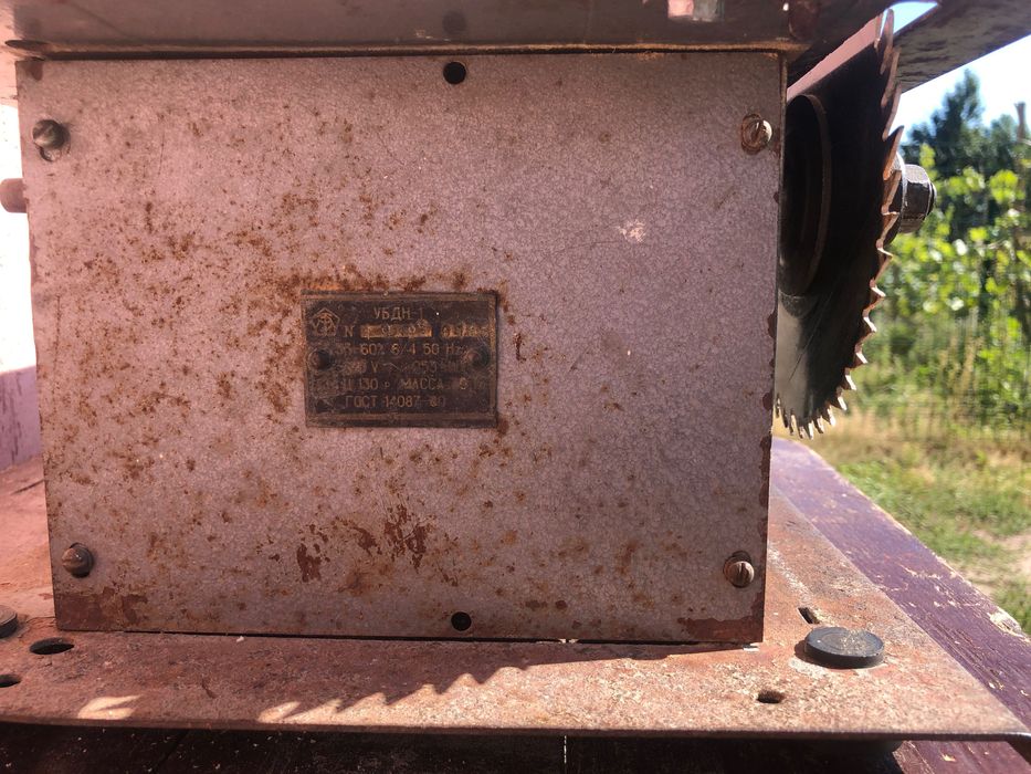 Станок деревообробний