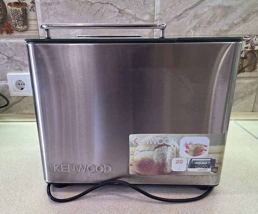 Продамо Хлібопіч Kenwood BM450