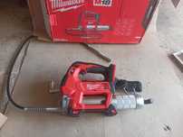 Smarownica Milwaukee M18 GG nowa