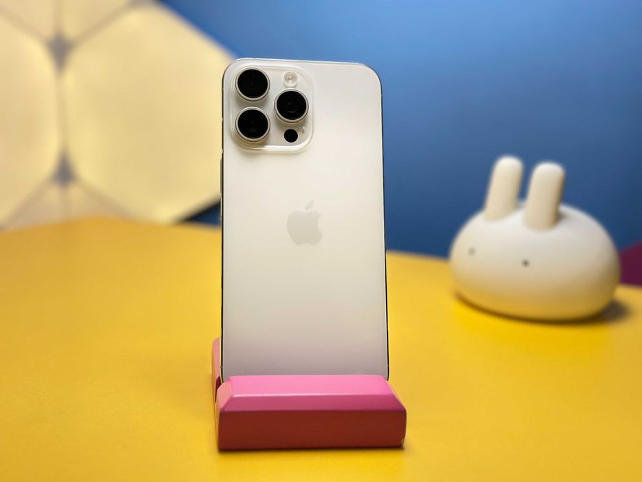 Смартфон Apple iPhone 15 Pro Max 256GB White (147301) Б/У З ГАРАНТІЄЮ