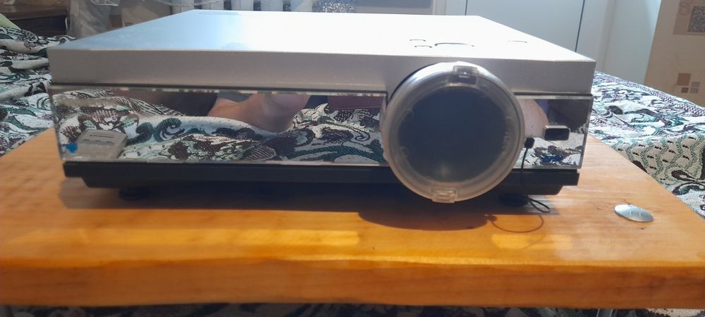 Проектор Panasonic PT-AE300E б/у