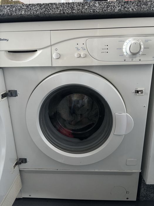 Maquina de lavar roupa marca Balay