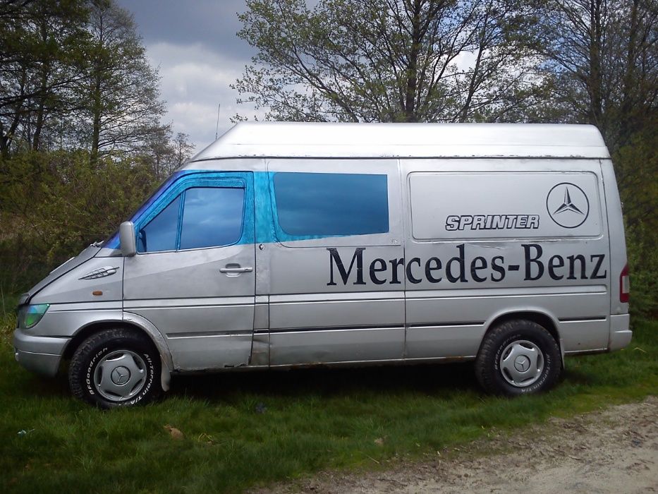 Продам Mercedes Sprinter 312 TDI грузопасажирскій. 8місць