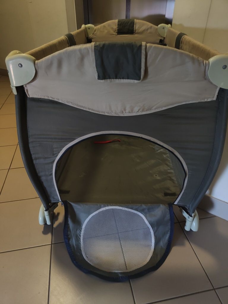 BabyOno Łóżeczko Turystyczne Proste Oliwkowe Zielone  z materacykiem