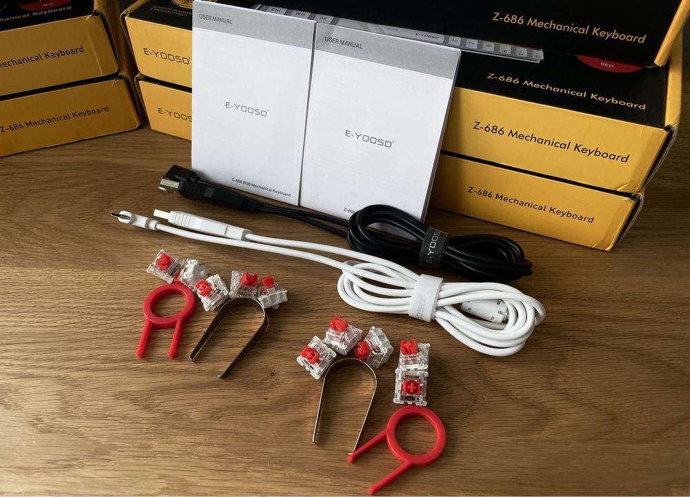 НОВІ Механічні Клавіатури E-YOOSO Z686RGB (RED SWITCH)