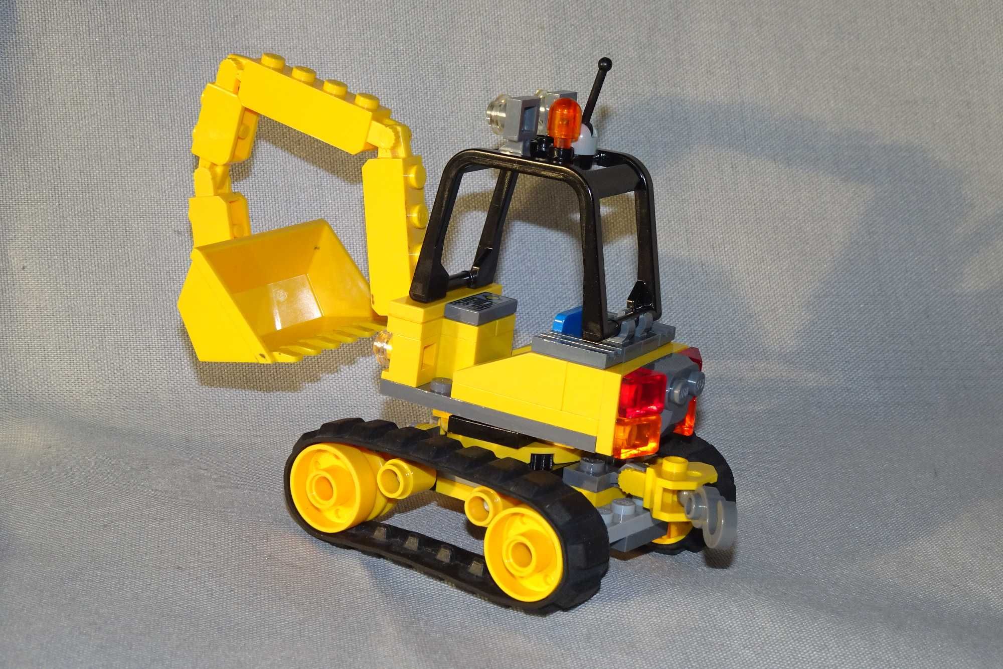 LEGO żółta koparka  z setu 7633