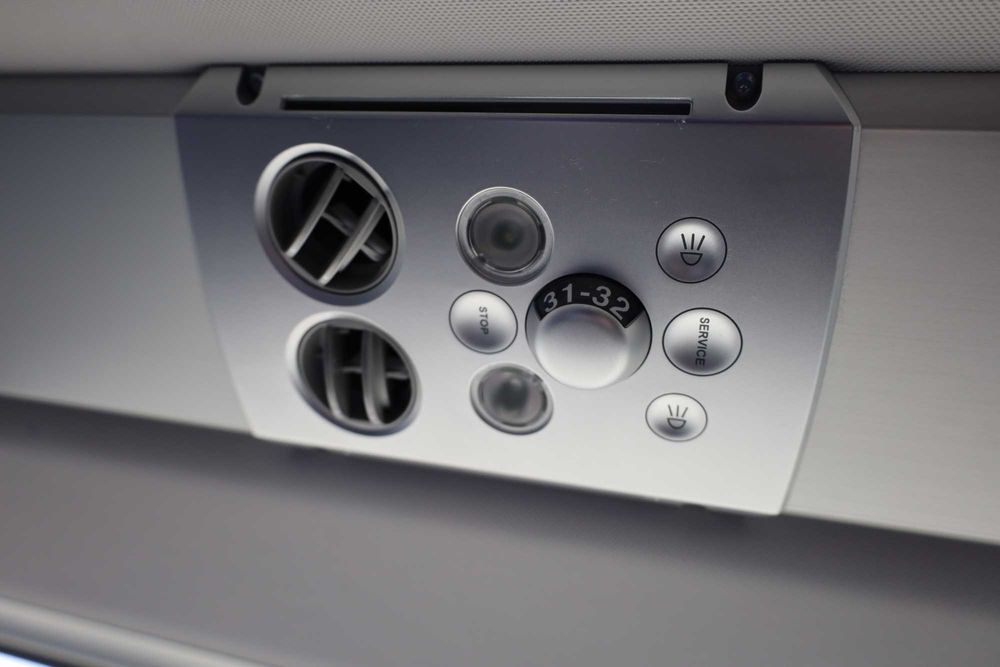 Nowoczesny autokar na wynajem - 2025 r, 59 miejsc, opolskie i okolice