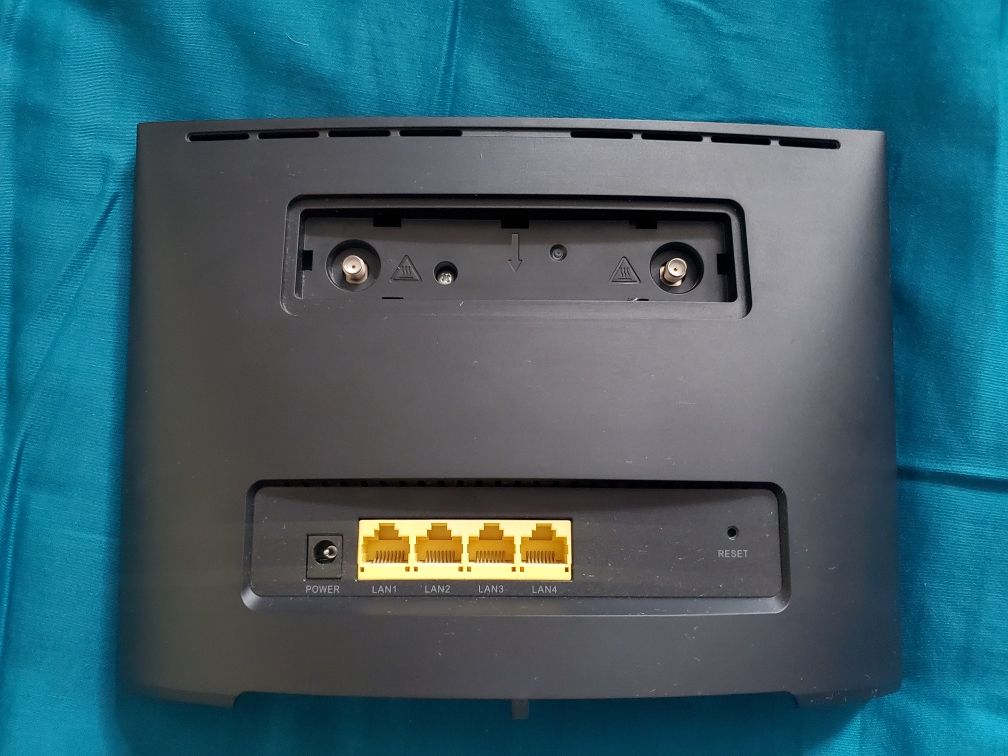 Huawei B525s Router WLAN LTE