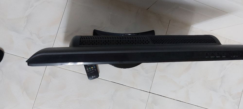Tv lg.   22'                     .