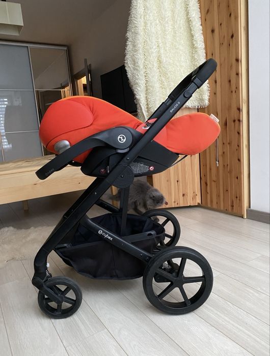 Автолюлька автокрісло Cybex cloud Q autumn gold+адаптери для Balios S