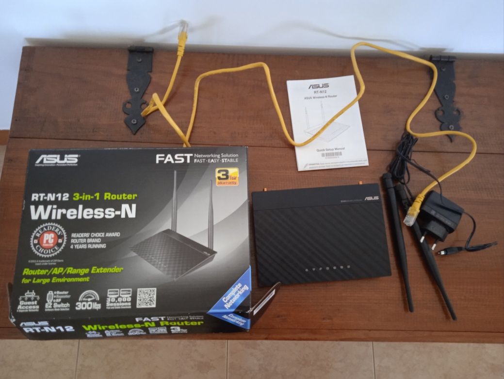 Router ASUS RT-N12