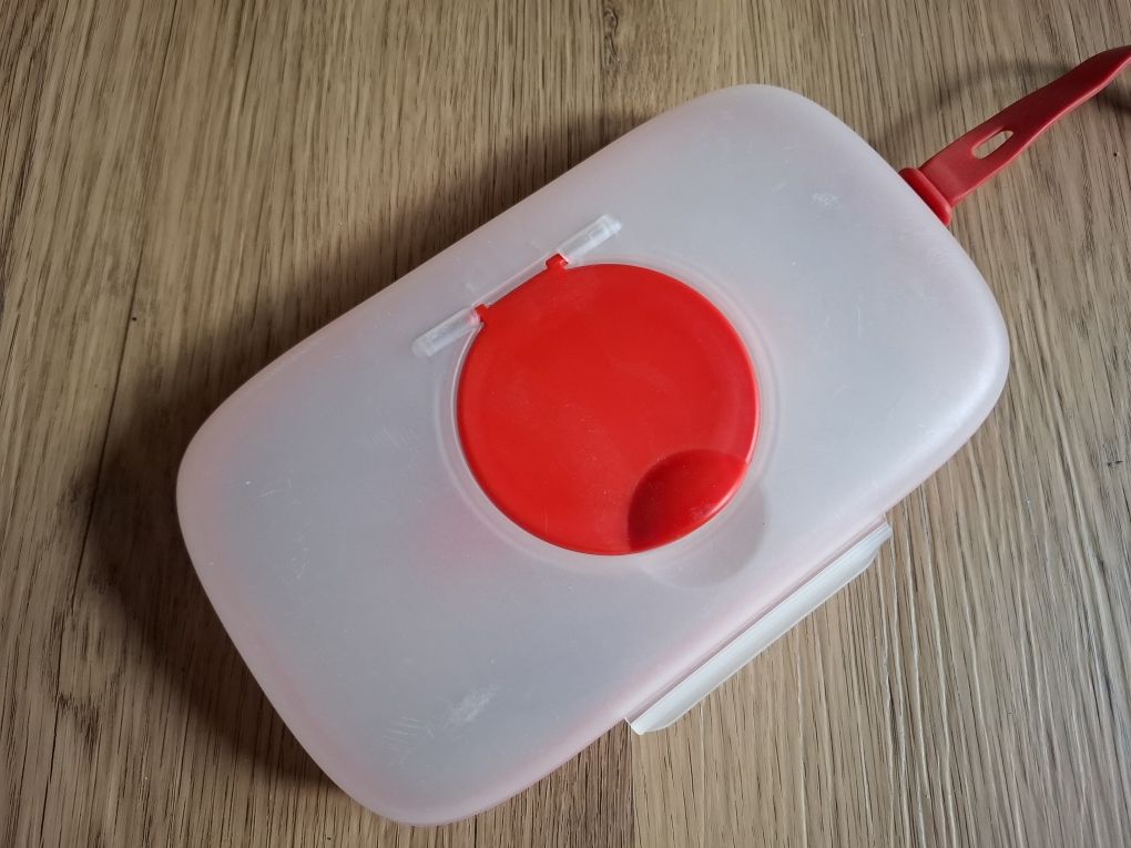Pojemnik na mokre chusteczki Skip hop