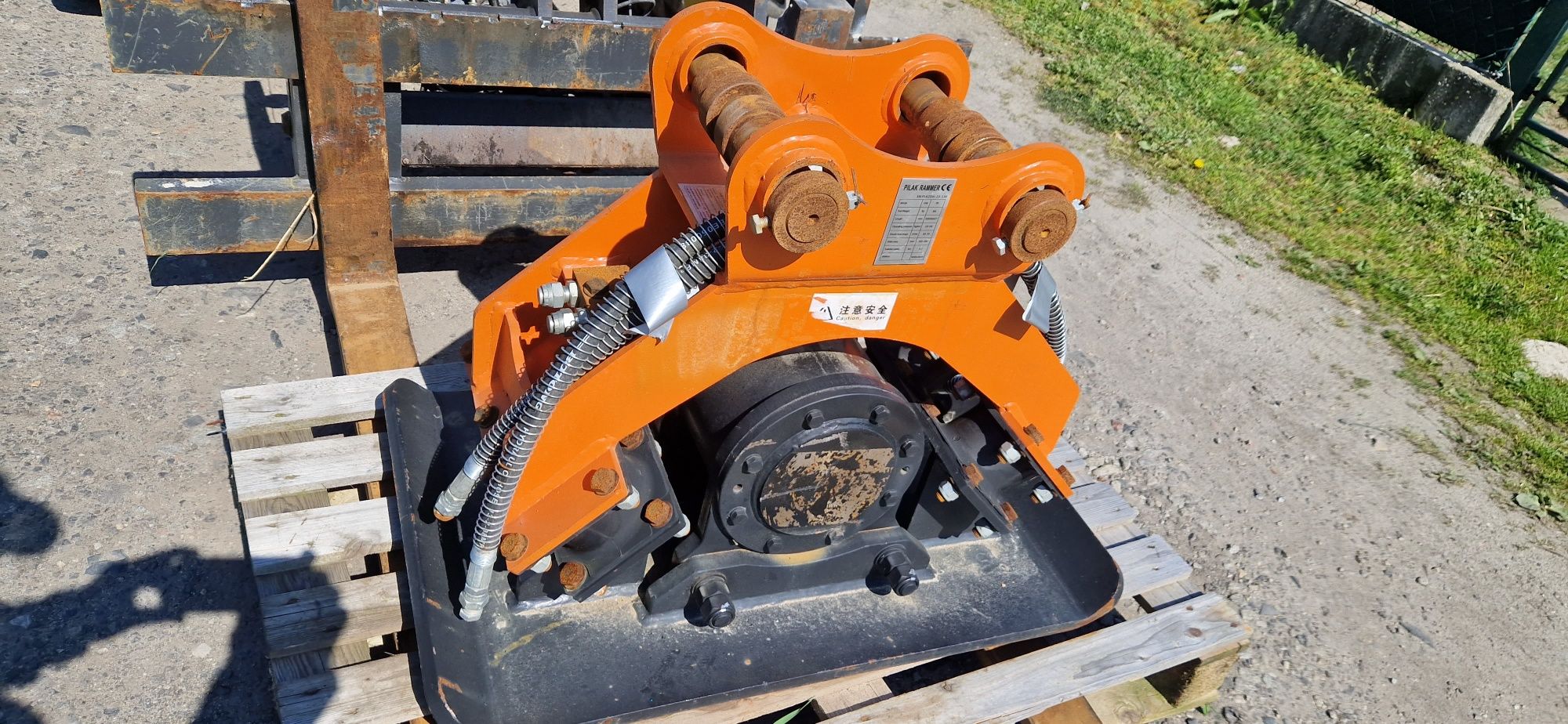 BLK Rammer zagęszczarka 300 kg do koparki koparko-ładowarki hydraulicz