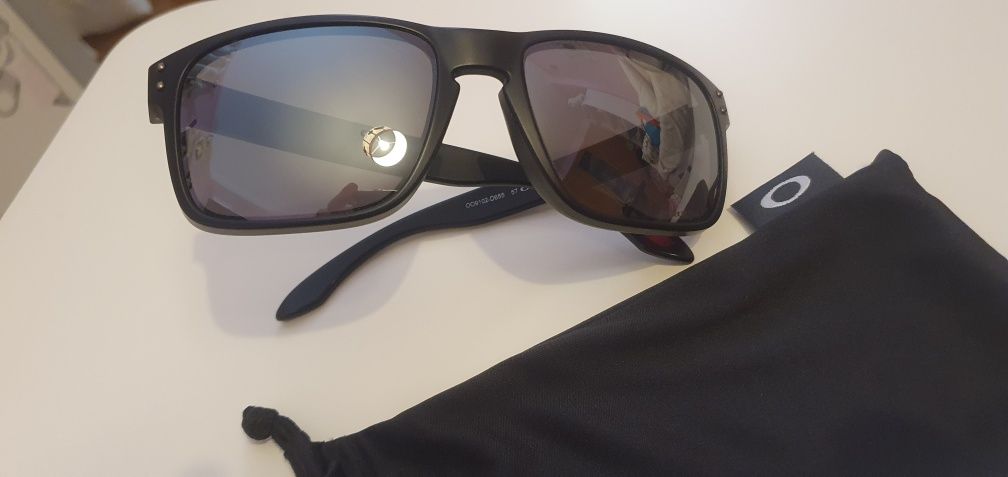 Óculos de sol Oakley Holbrook, lentes polarizadas