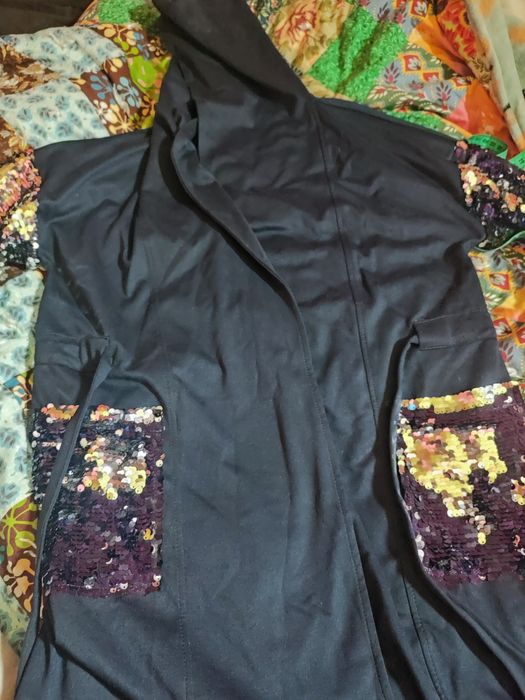 Віддам накидку з ремінцем