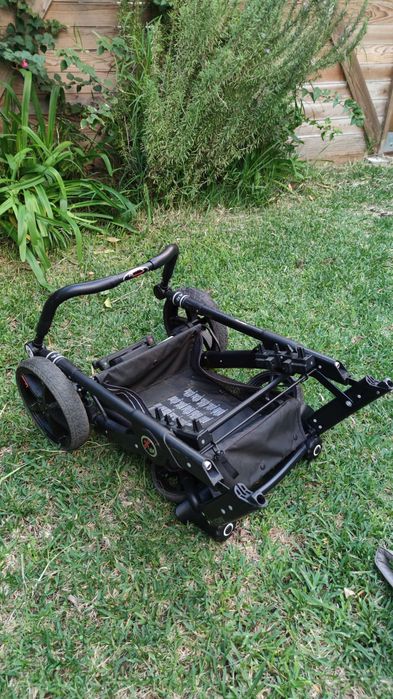 Carrinho a marca Hartan