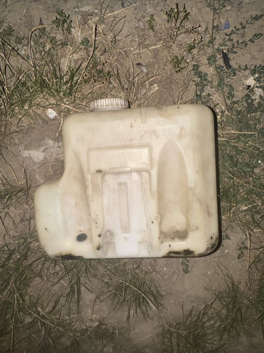 Нива Ваз 2121 бачок омивача оригінал