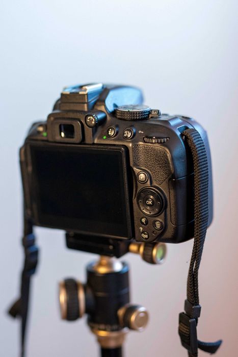 Maquina DSRL Nikon D5300 (DX)