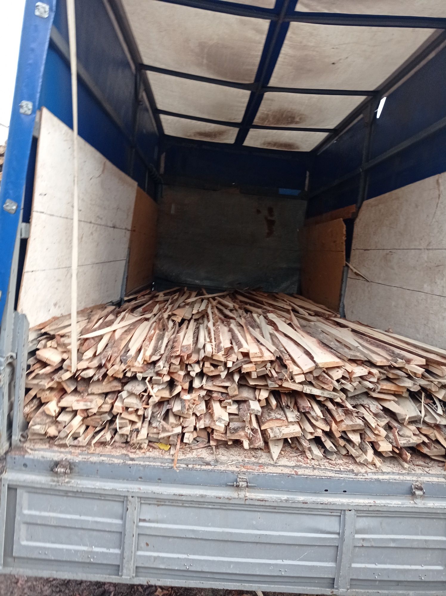Продам/Дрова/ Днепр3700-9,3 м3 от 250 грв =1м3