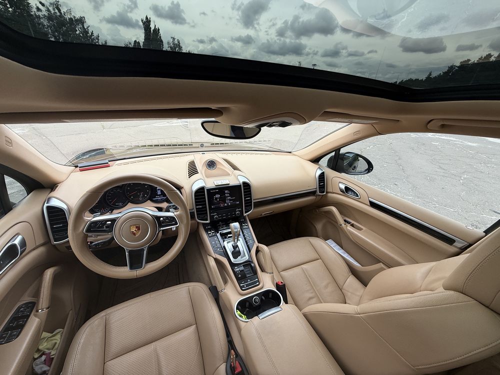 Продам Porsche Cayenne 2017 року, 3.6 бензин