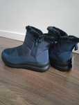 Nowe buty zimowe dla starszej osoby 38