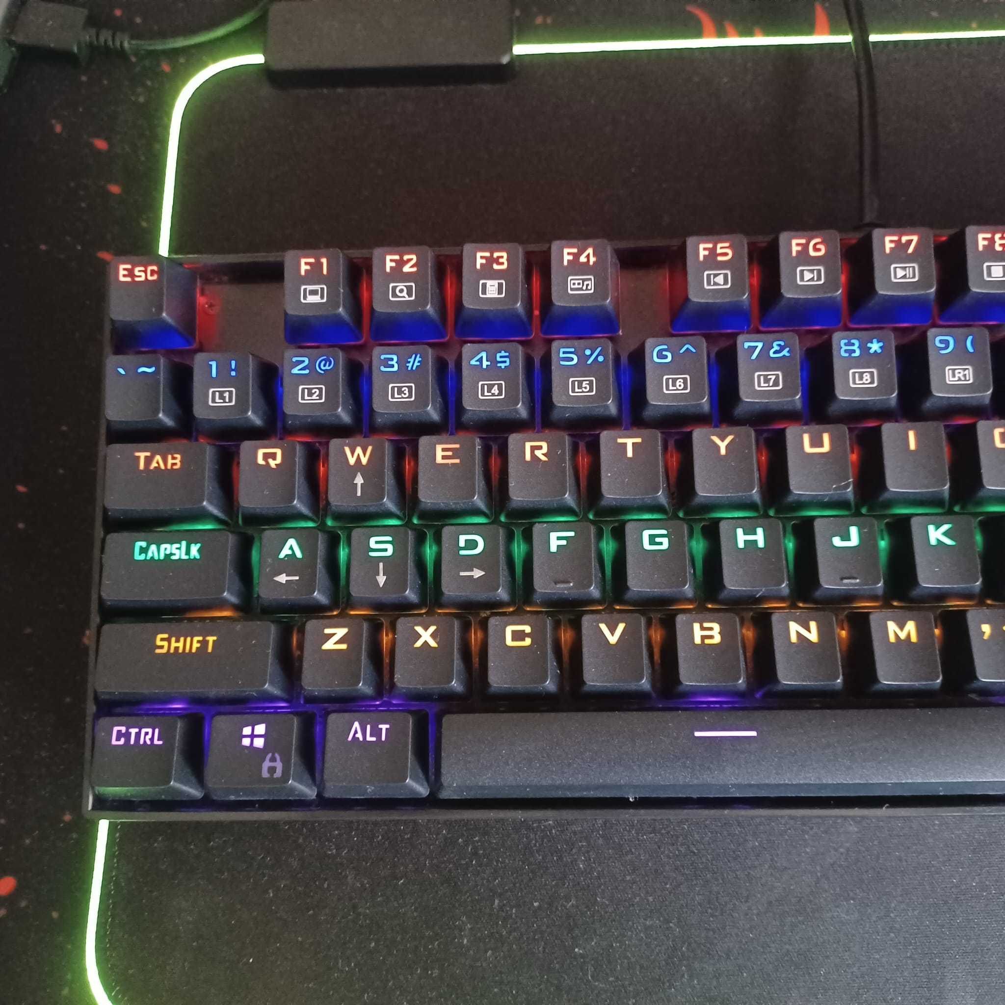 Teclado gaming rgb