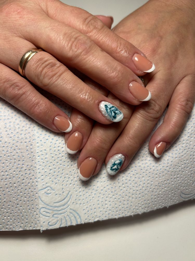 Zapraszam na manicure hybrydowy, żelowy