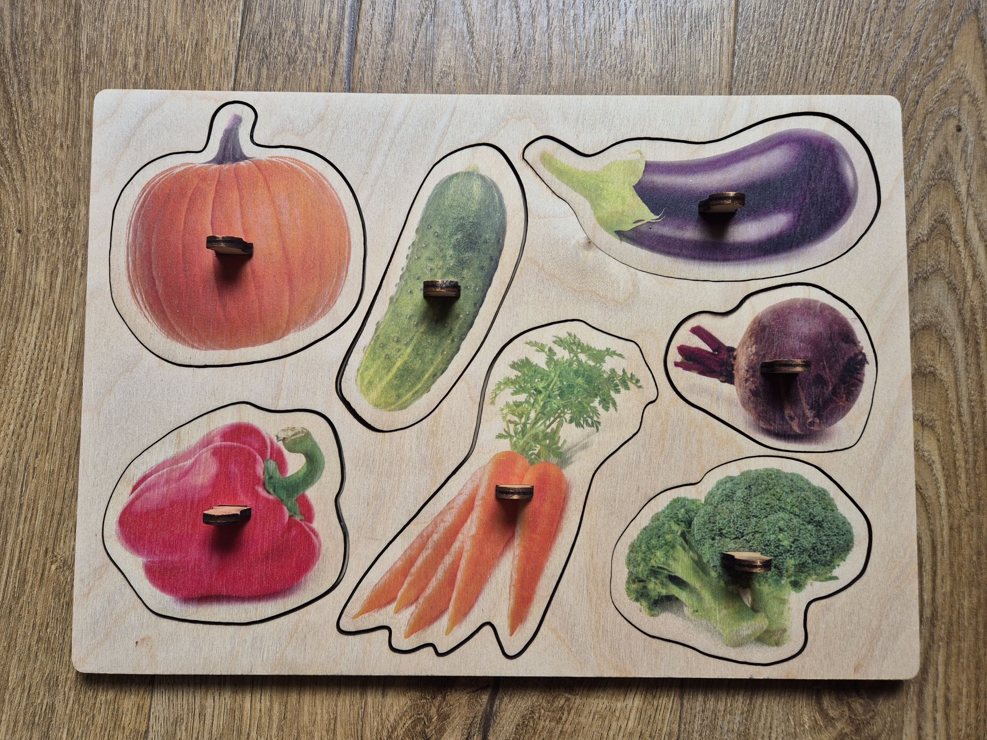 Puzzle drewniane Montessori warzywa