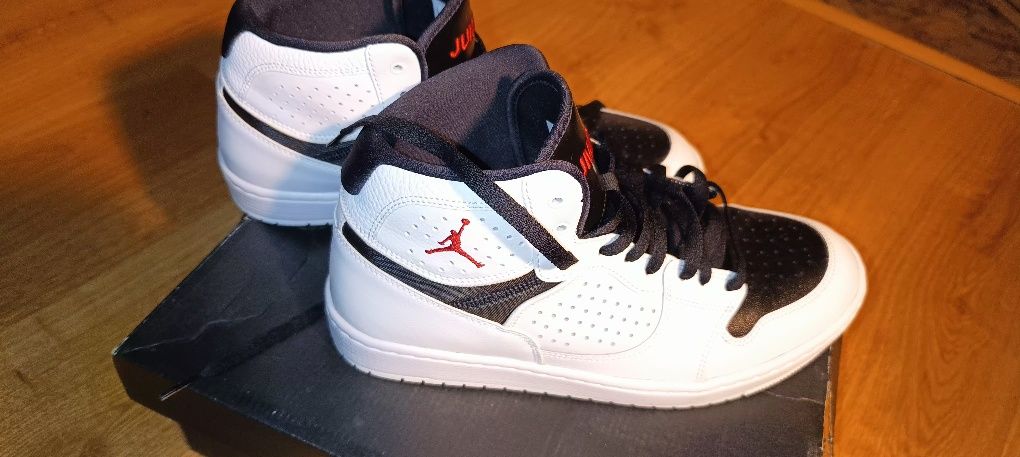 Jordan  ACCESS white