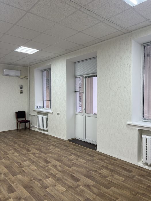 Оренда кабінету в офісному центрі  по Проспекту Миру ( Бойова)