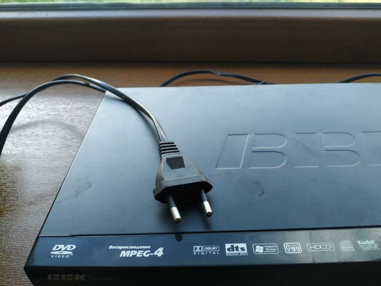 DVD PLAYER / BBK dv438si