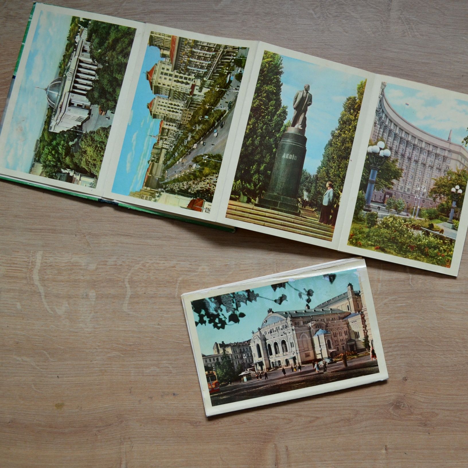 Набор открыток листівок фотоальбом 1959 Киев
Віктор Чепелик 
Анатолій
