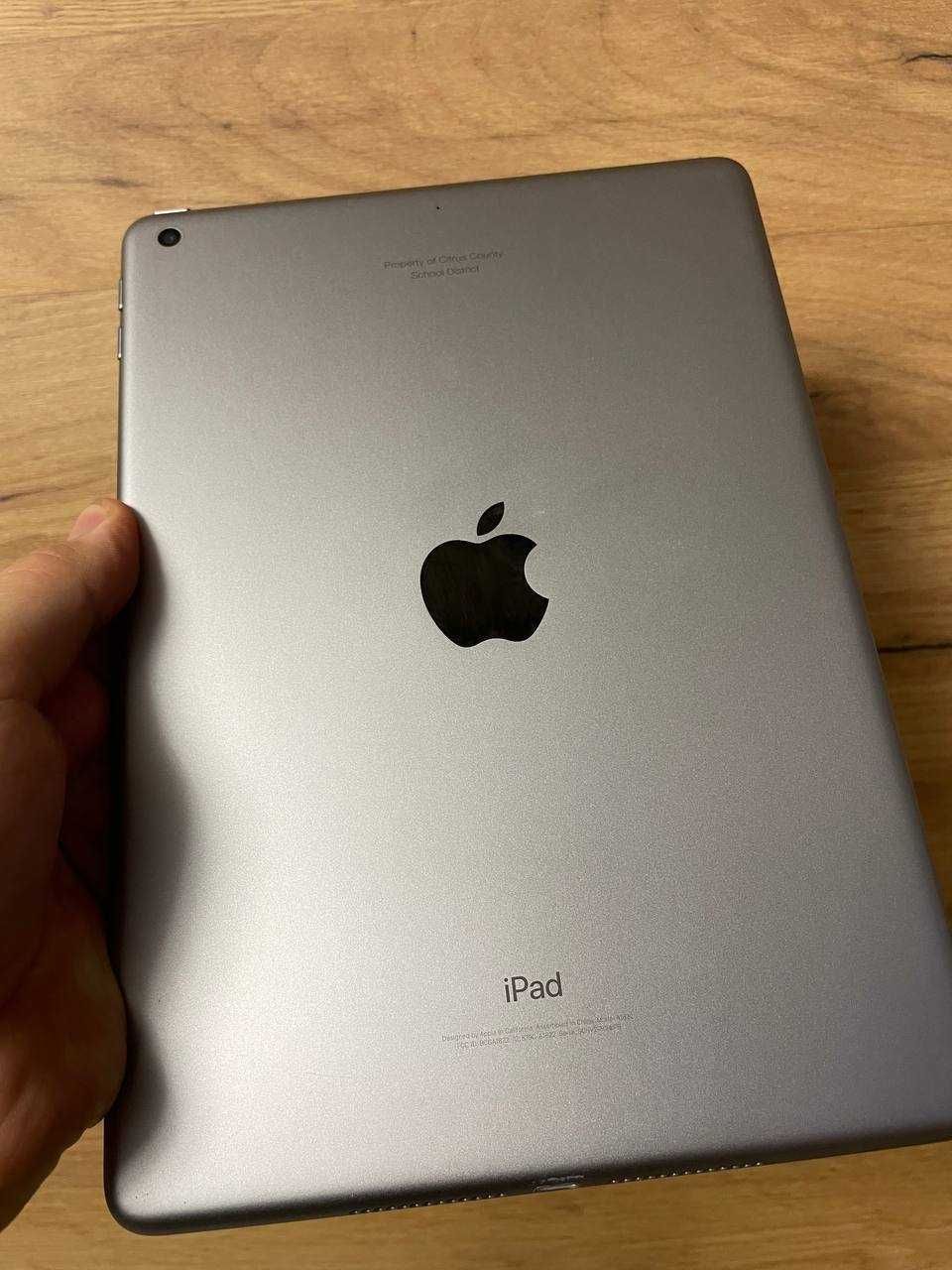 Apple Ipad 5 gen 32 gb+зарядне+підставка