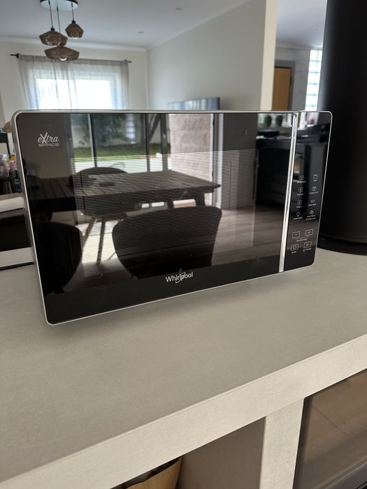 Micro-ondas Whirlpool MWF 203 SB - Extra Space