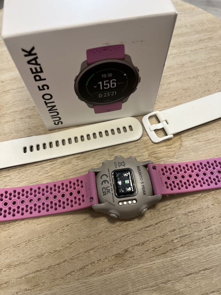 Suunto 5 peak wildberry