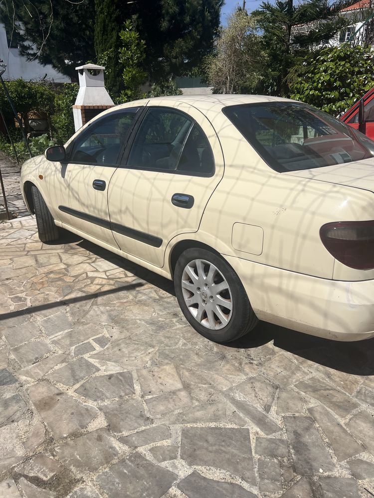 Nissan almera 2.2