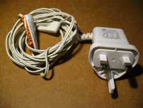 Ładowarka sieciowa microUSB m.in. na UK. 5V 1000mA