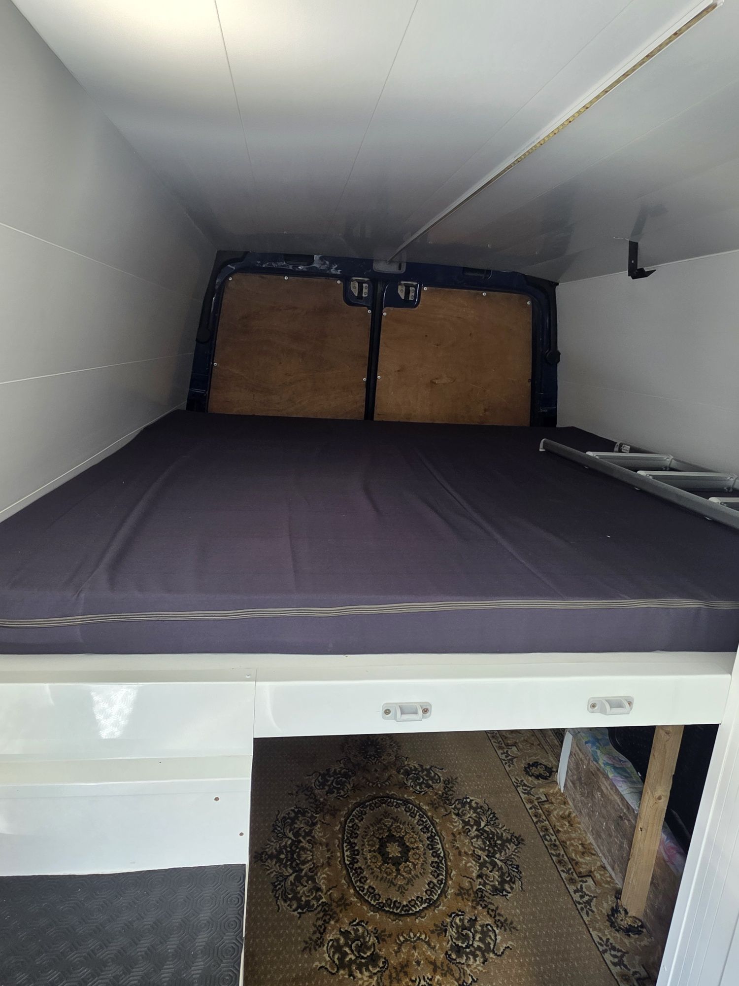 Mercedes sprinter van