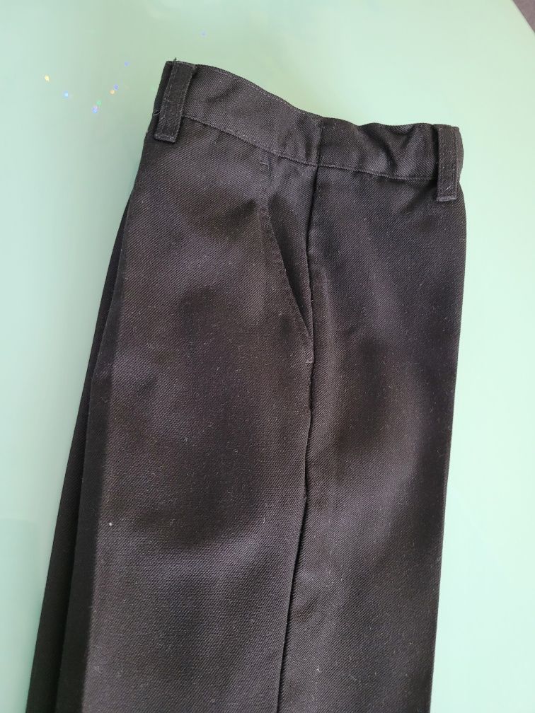 Spodnie czarne w kant garnitur