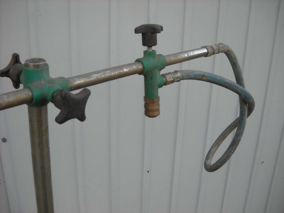 pistolet do malowania / stojak