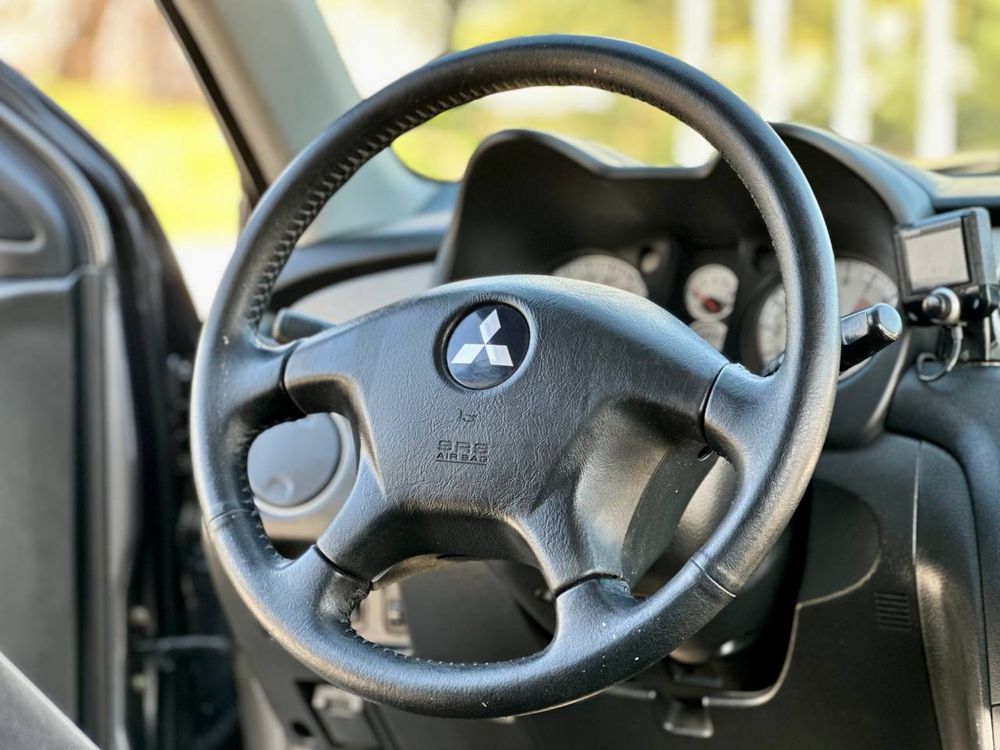 Mitsubishi идеальное состояние!