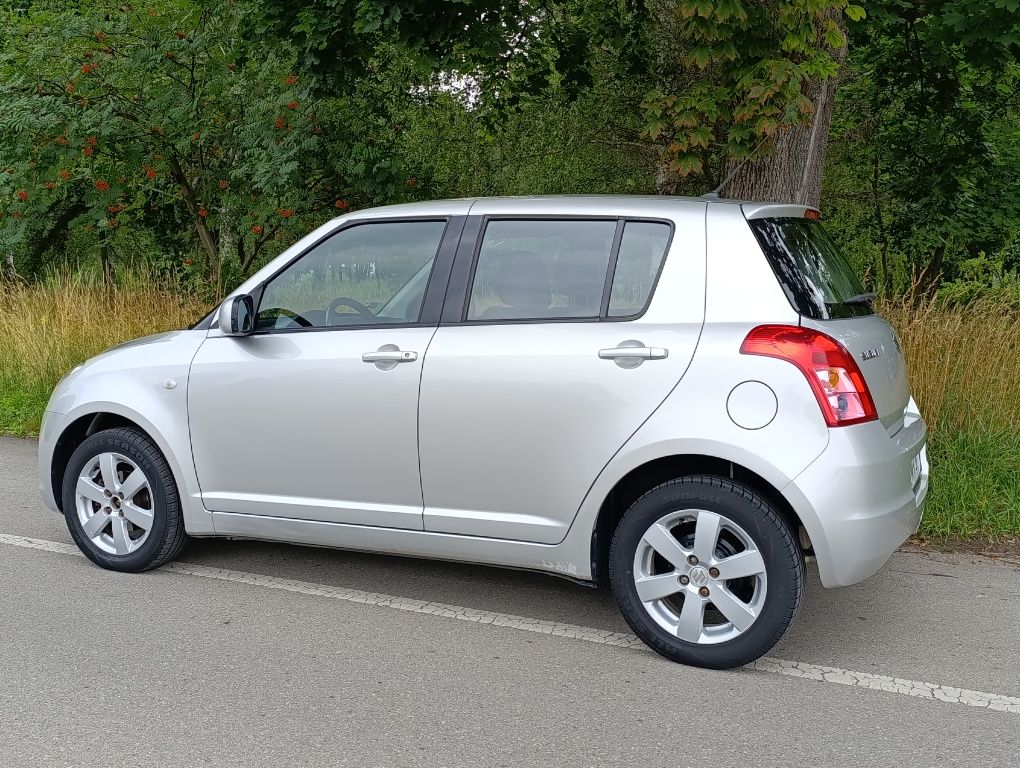 Suzuki Swift 4x4 2008, przebieg 152 tys.