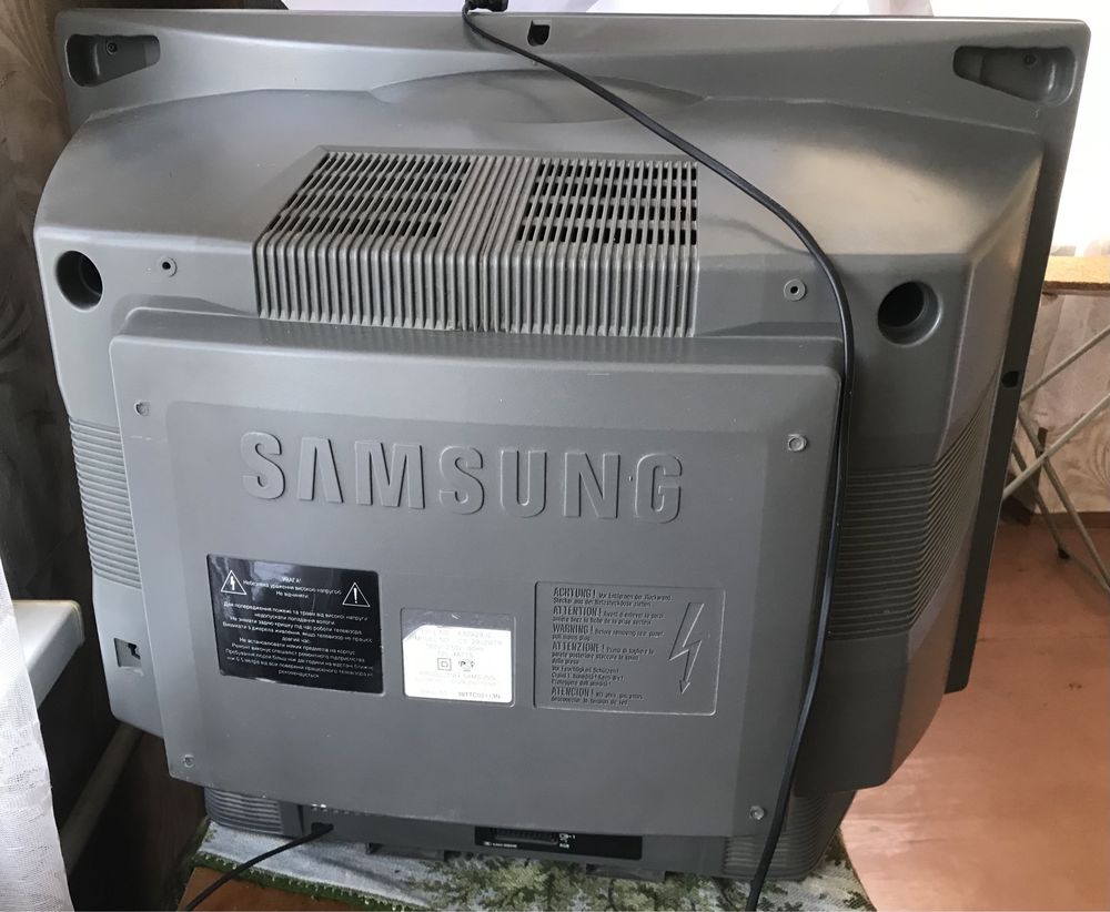 Телевизор Samsung 27.5’’