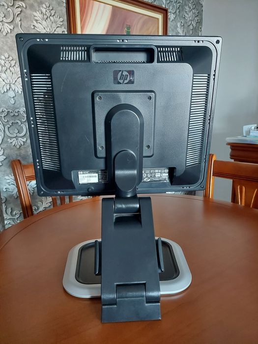 HP 19 Monitor for Computer64552909767299122