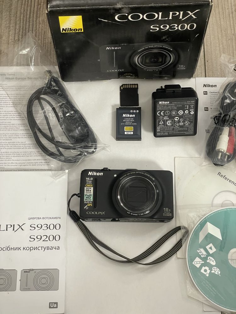 Nikon Coolpix S9300