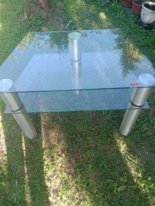 Stolik pod telewizor